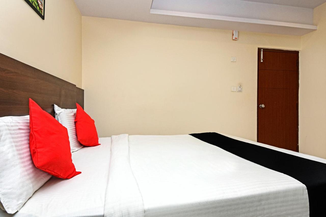 Capital O 76622 Hotel Raama Grand Mysore Exteriör bild