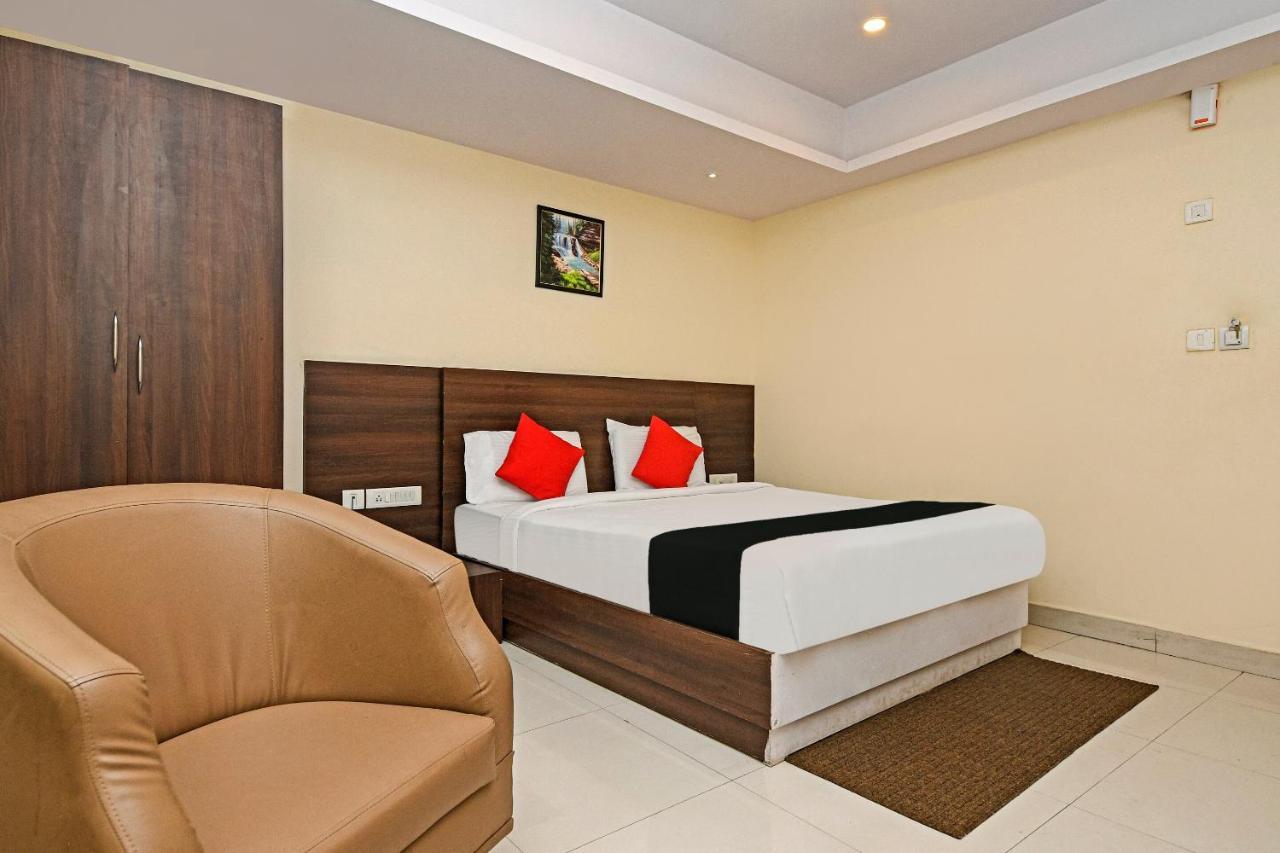 Capital O 76622 Hotel Raama Grand Mysore Exteriör bild
