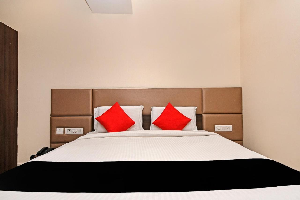 Capital O 76622 Hotel Raama Grand Mysore Exteriör bild